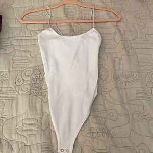 White ribbed bodysuit S